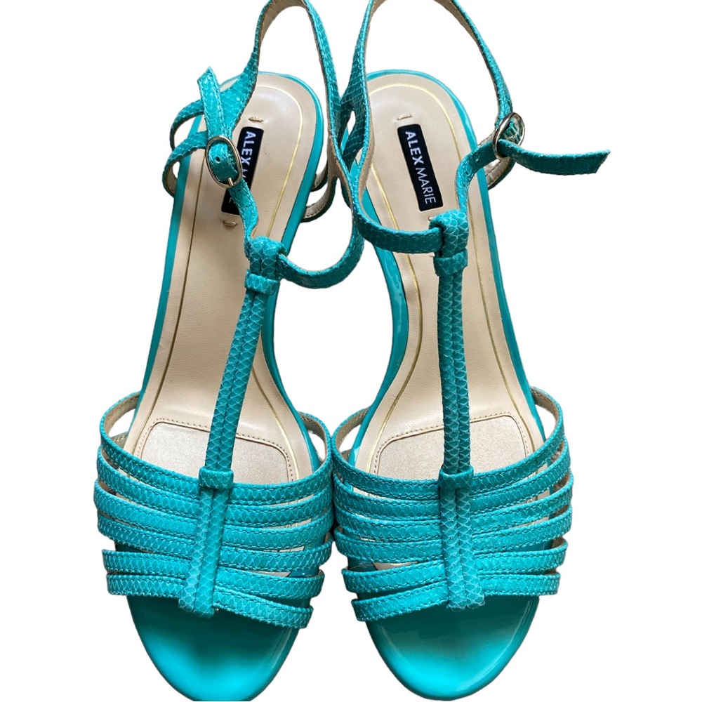 NEW Alex Marie Lanelle in Patina Teal Size 7.5 WITH box